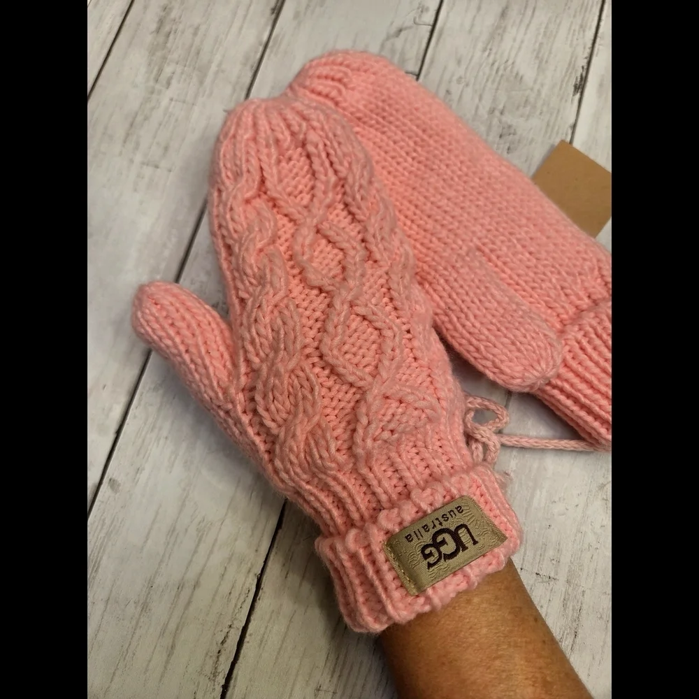 UGG Women's Pink Mittens